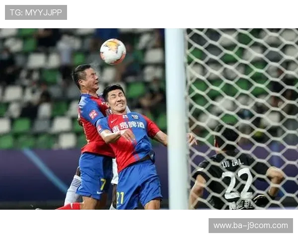 深入解析足球大脚失误典型案例揭示比赛节奏控制关键要点实践启示