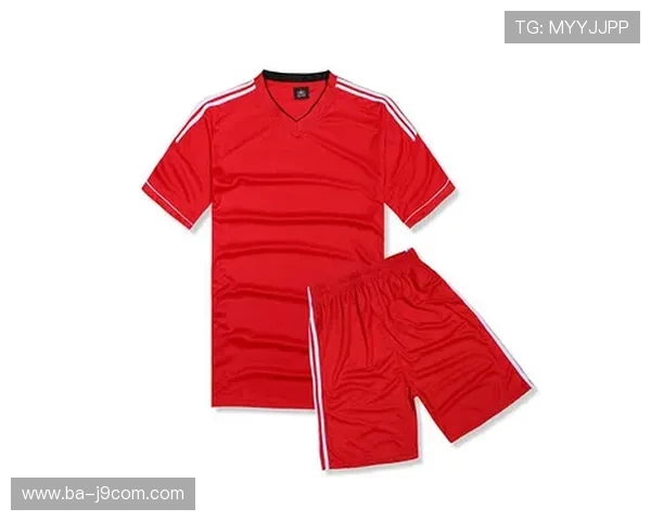 围绕足球服儿童比赛装备的舒适安全与运动表现全方位深度解析指南